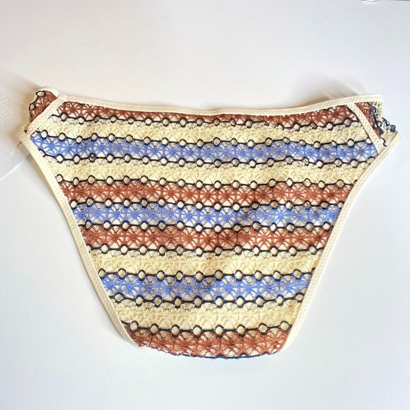 NWT Becca Medium Crochet Lace Hipster Bikini Bottom, size Medium - Picture 6 of 7